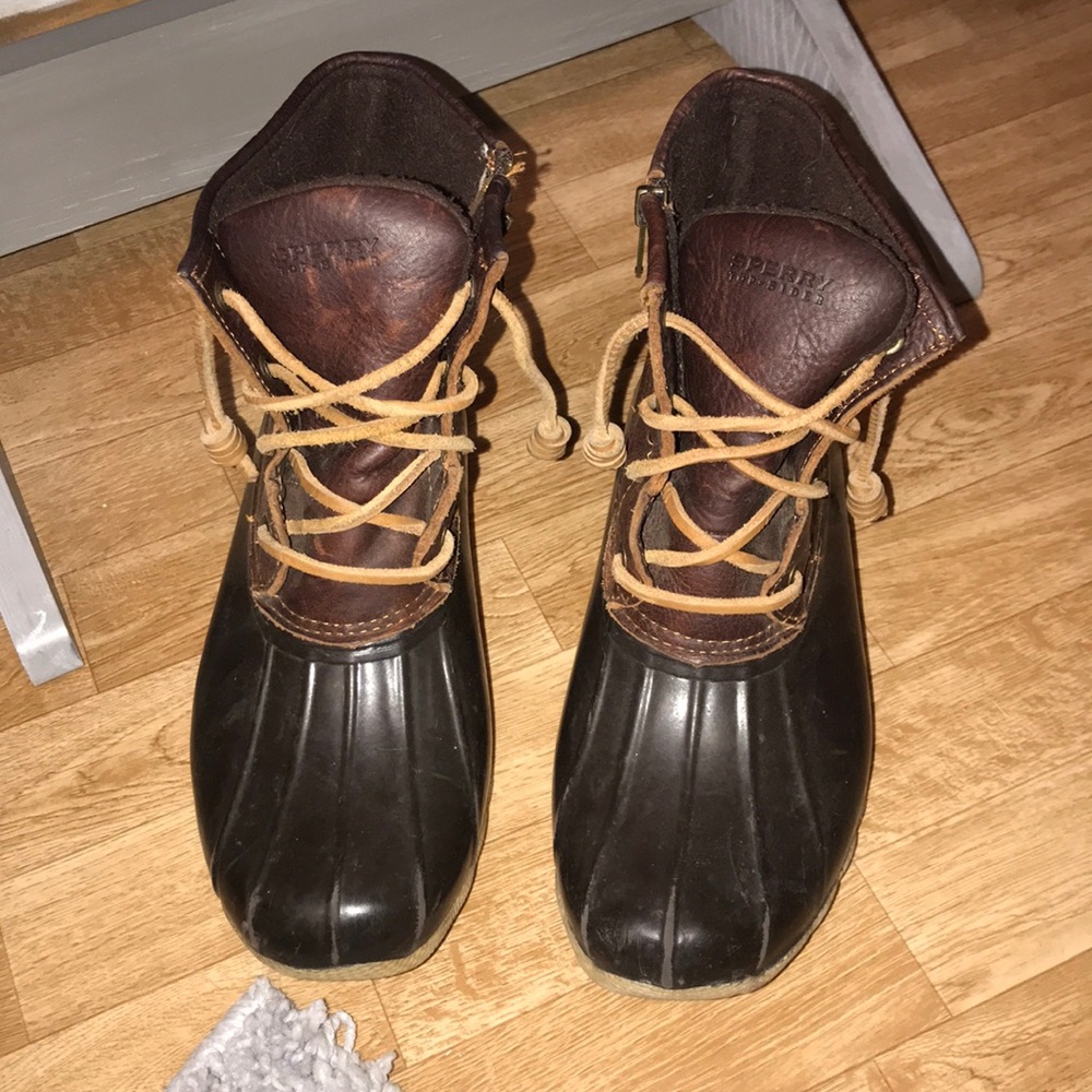 Speedy boots size 7